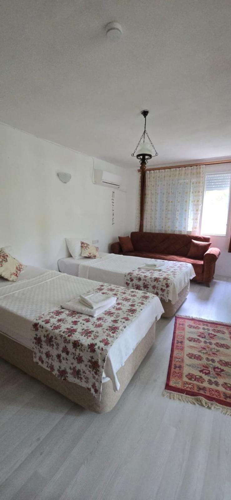 Sera Pansiyon Çıralı Buitenkant foto