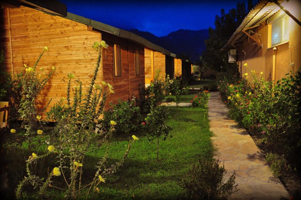 Sera Pansiyon Çıralı Kamer foto